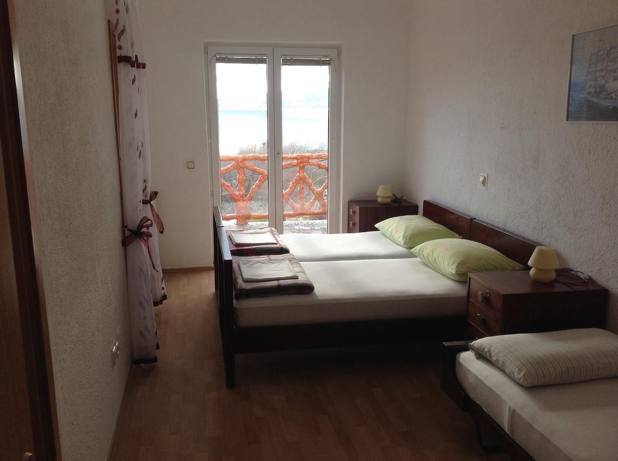 Katarina Apartments And Rooms Sibinj Krmpotski Cameră foto